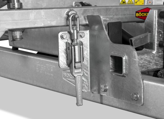 Böckmann Fahrzeugtransporter Mehrwert Klapperfreie Klemmverschlüsse