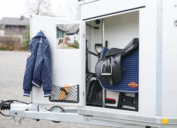 Böckmann Mehrwerte Pferdeanhänger Champion Uno C Sattelkammer