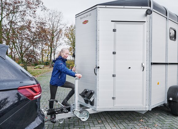 Böckmann Mehrwerte Pferdeanhänger Traveller - Einfache Bedienung des Stützrades