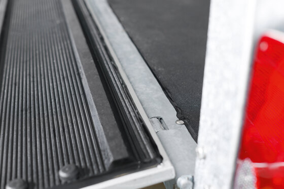 Böckmann Mehrwerte Pferdeanhänger Traveller - Keine anfälligen Gummiüberlappungen